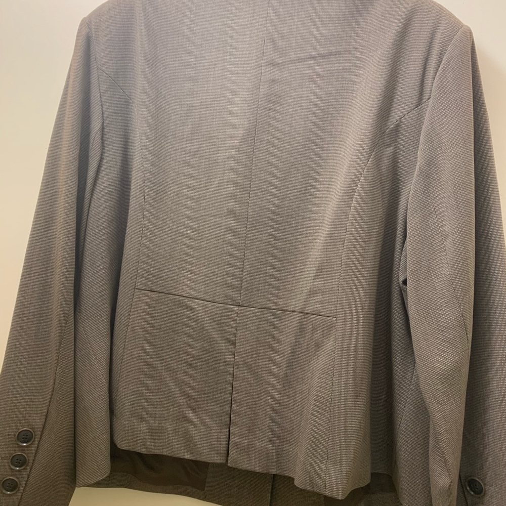 Plus Size Suit Jacket - Picture 3 of 6